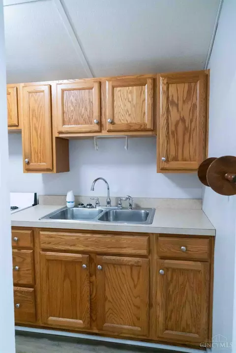 Kitchen - 21 E St, Hamilton, OH 45013 photo 1 of 1