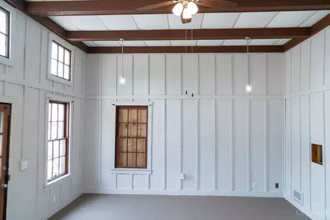 Living - 21 E St, Hamilton, OH 45013 photo 1 of 1