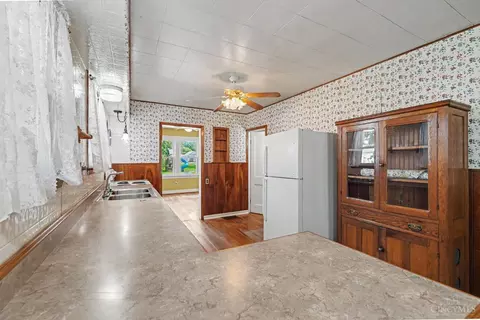 207 Plum St, Georgetown, OH 45121 photo 6