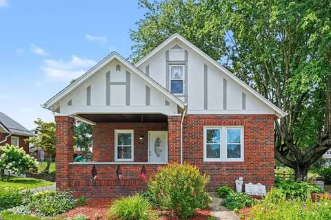 207 Plum St, Georgetown, OH 45121 photo 2