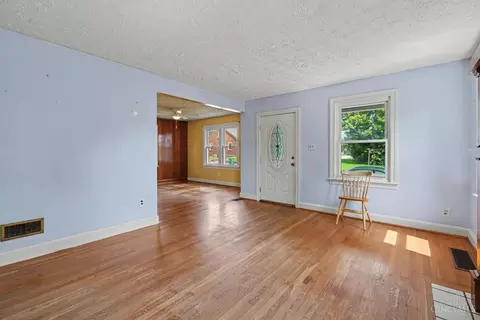 207 Plum St, Georgetown, OH 45121 photo 4