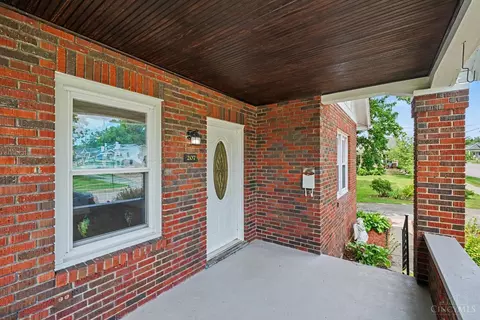 207 Plum St, Georgetown, OH 45121 photo 3