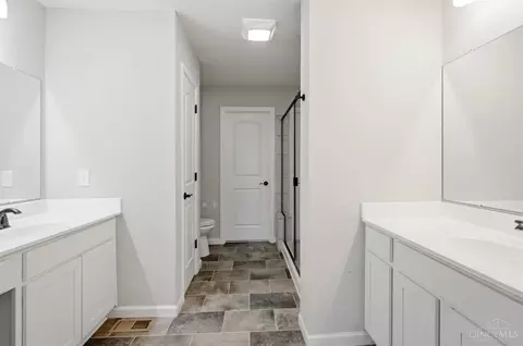 Entry Way - 5389 Valley View Dr, Morrow, OH 45152 photo 9 of 10