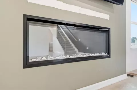 Entry Way - 5389 Valley View Dr, Morrow, OH 45152 photo 3 of 10