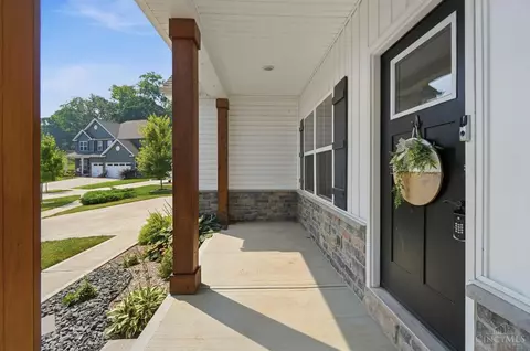 Exterior - 5389 Valley View Dr, Morrow, OH 45152 photo 7 of 18