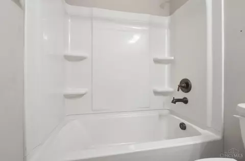 Bath - 5389 Valley View Dr, Morrow, OH 45152 photo 5 of 6