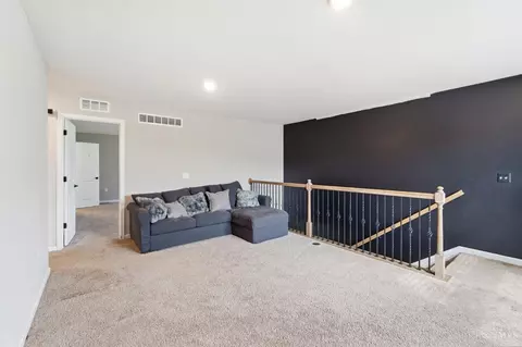 Entry Way - 5389 Valley View Dr, Morrow, OH 45152 photo 8 of 10