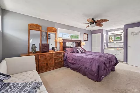 Bedroom - 4656 Old Beechwood Rd, Cincinnati, OH 45244 photo 1 of 5
