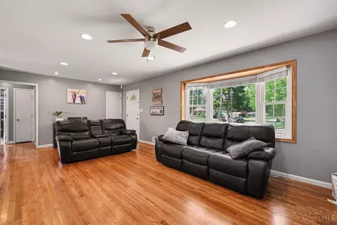 Living - 4656 Old Beechwood Rd, Cincinnati, OH 45244 photo 1 of 1