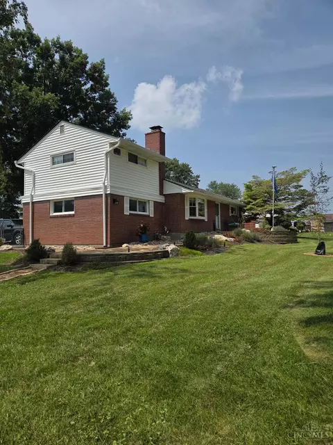 Exterior - 4656 Old Beechwood Rd, Cincinnati, OH 45244 photo 11 of 11