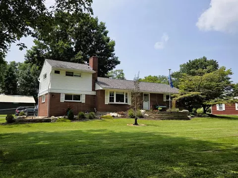 Exterior - 4656 Old Beechwood Rd, Cincinnati, OH 45244 photo 10 of 11