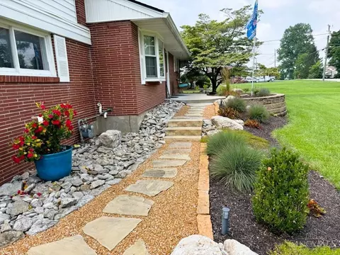 Exterior - 4656 Old Beechwood Rd, Cincinnati, OH 45244 photo 8 of 11