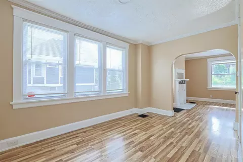 Living - 741 Mcpherson Ave, Cincinnati, OH 45205 photo 4 of 6