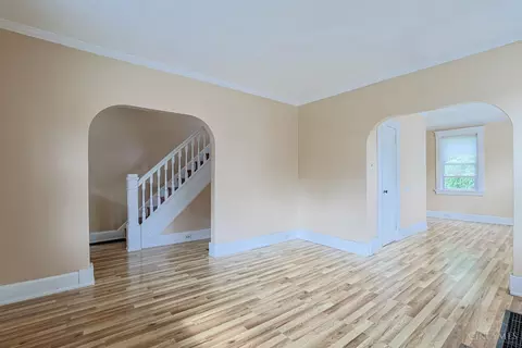 Living - 741 Mcpherson Ave, Cincinnati, OH 45205 photo 3 of 6