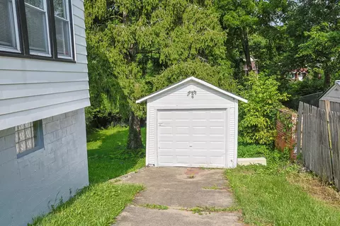Exterior - 741 Mcpherson Ave, Cincinnati, OH 45205 photo 6 of 6