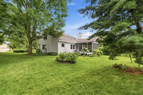 Exterior - 9233 Meadow Dr, Maineville, OH 45039 photo 6 of 9