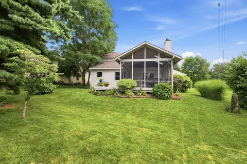 Exterior - 9233 Meadow Dr, Maineville, OH 45039 photo 9 of 9