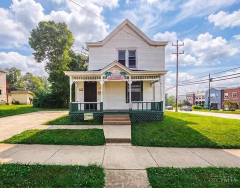 223 College Ave, Oxford, OH 45056