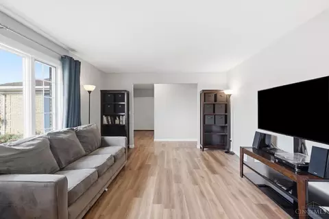 Living - 834 Holyoke Dr, Forest Park, OH 45240 photo 2 of 4