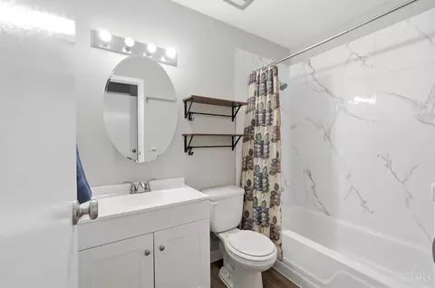 Bath - 834 Holyoke Dr, Forest Park, OH 45240 photo 1 of 6