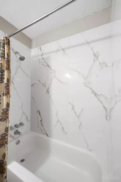 Bath - 834 Holyoke Dr, Forest Park, OH 45240 photo 3 of 6