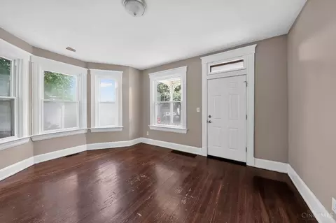 Living - 7412 Elizabeth St, Mount Healthy, OH 45231 photo 1 of 3