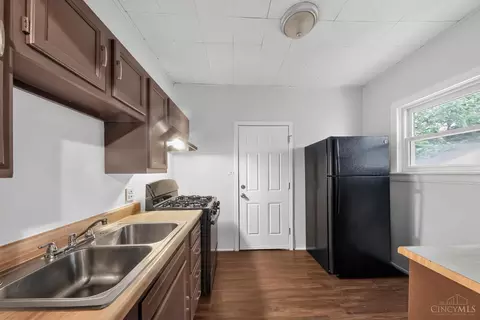 Kitchen - 7412 Elizabeth St, Mount Healthy, OH 45231 photo 2 of 4
