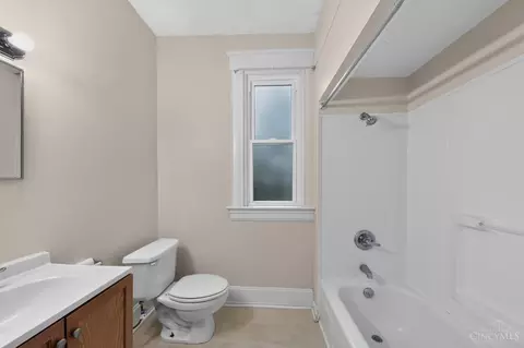Bath - 7412 Elizabeth St, Mount Healthy, OH 45231 photo 1 of 2