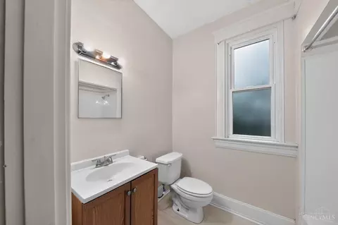 Bath - 7412 Elizabeth St, Mount Healthy, OH 45231 photo 2 of 2