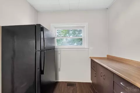 Kitchen - 7412 Elizabeth St, Mount Healthy, OH 45231 photo 1 of 4