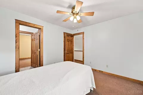 Bedroom - 6583 Schweitzerhoff Rd, Cincinnati, OH 45247 photo 7 of 7