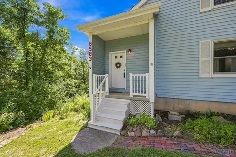 Exterior - 6583 Schweitzerhoff Rd, Cincinnati, OH 45247 photo 2 of 10