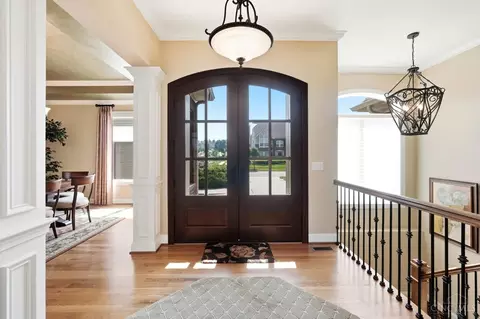 Entry Way - 5184 Emerald View Dr, Hamilton Township, OH 45039 photo 1 of 6