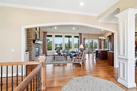 Entry Way - 5184 Emerald View Dr, Hamilton Township, OH 45039 photo 3 of 6