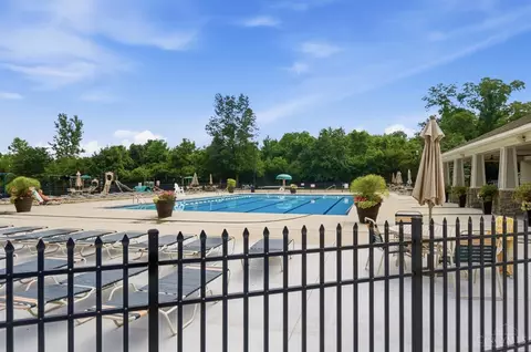 Exterior - 5184 Emerald View Dr, Hamilton Township, OH 45039 photo 13 of 13
