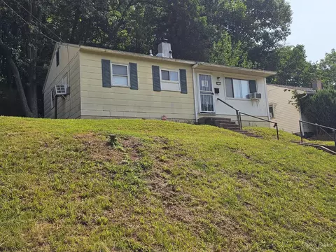 4728 Kirby Ave, Cincinnati, OH 45223