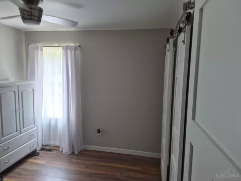 Bedroom - 488 Green Rd, Cincinnati, OH 45255 photo 2 of 4