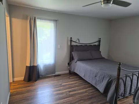 Bedroom - 488 Green Rd, Cincinnati, OH 45255 photo 3 of 4