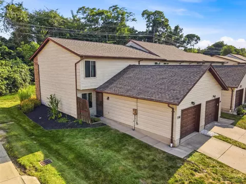 35 Citadel Dr, Fairfield, OH 45014