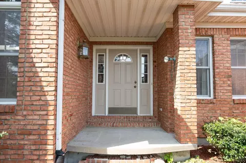 Entry Way - 3232 Mclean Rd, Franklin, OH 45005 photo 1 of 2