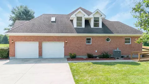 Exterior - 3232 Mclean Rd, Franklin, OH 45005 photo 3 of 7