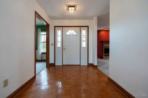Entry Way - 3232 Mclean Rd, Franklin, OH 45005 photo 2 of 2