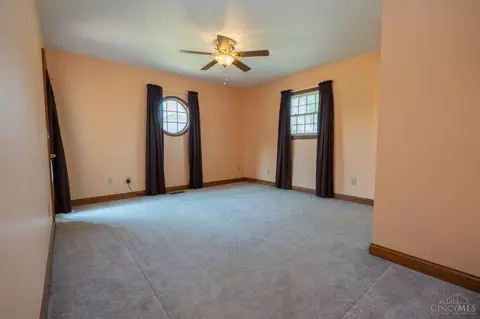 Bedroom - 3232 Mclean Rd, Franklin, OH 45005 photo 1 of 9