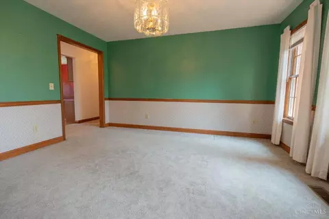 Living - 3232 Mclean Rd, Franklin, OH 45005 photo 8 of 8