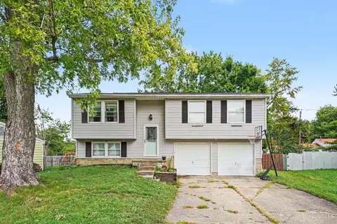 1367 Red Bud Ln, Milford, OH 45150