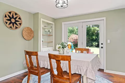 Dining - 590 Dorgene Ln, Cincinnati, OH 45244 photo 1 of 3
