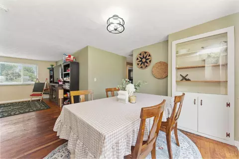 Dining - 590 Dorgene Ln, Cincinnati, OH 45244 photo 2 of 3