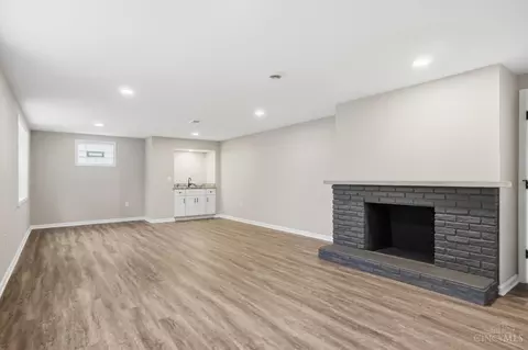 Living - 6331 Starridge Ct, Cincinnati, OH 45248 photo 4 of 5