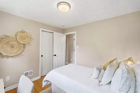 Bedroom - 6331 Starridge Ct, Cincinnati, OH 45248 photo 7 of 7