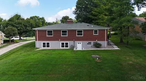 Exterior - 6331 Starridge Ct, Cincinnati, OH 45248 photo 3 of 5